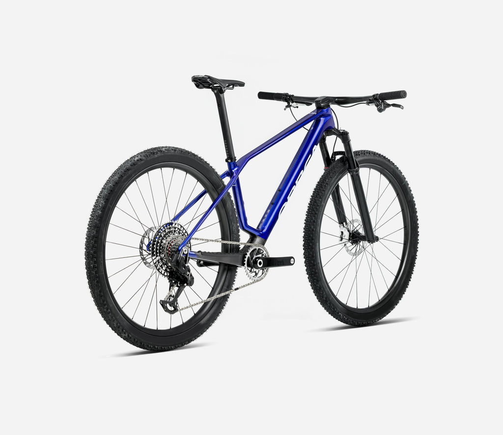 Alma M-Team Axs