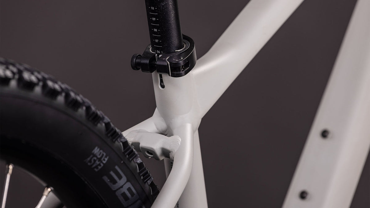 Bicicleta Cube Aim Pro