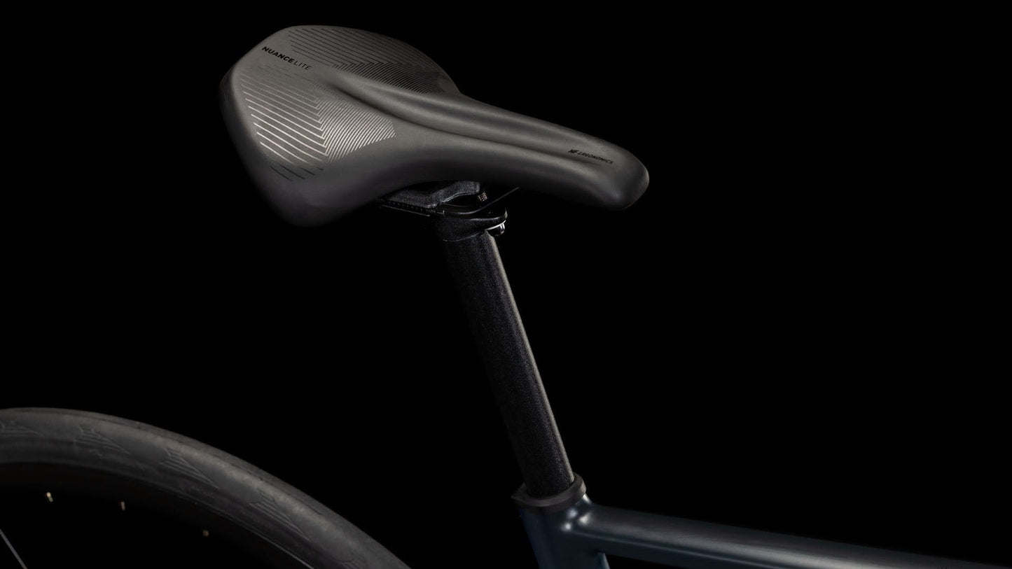 Attain Race Night & black 2025.