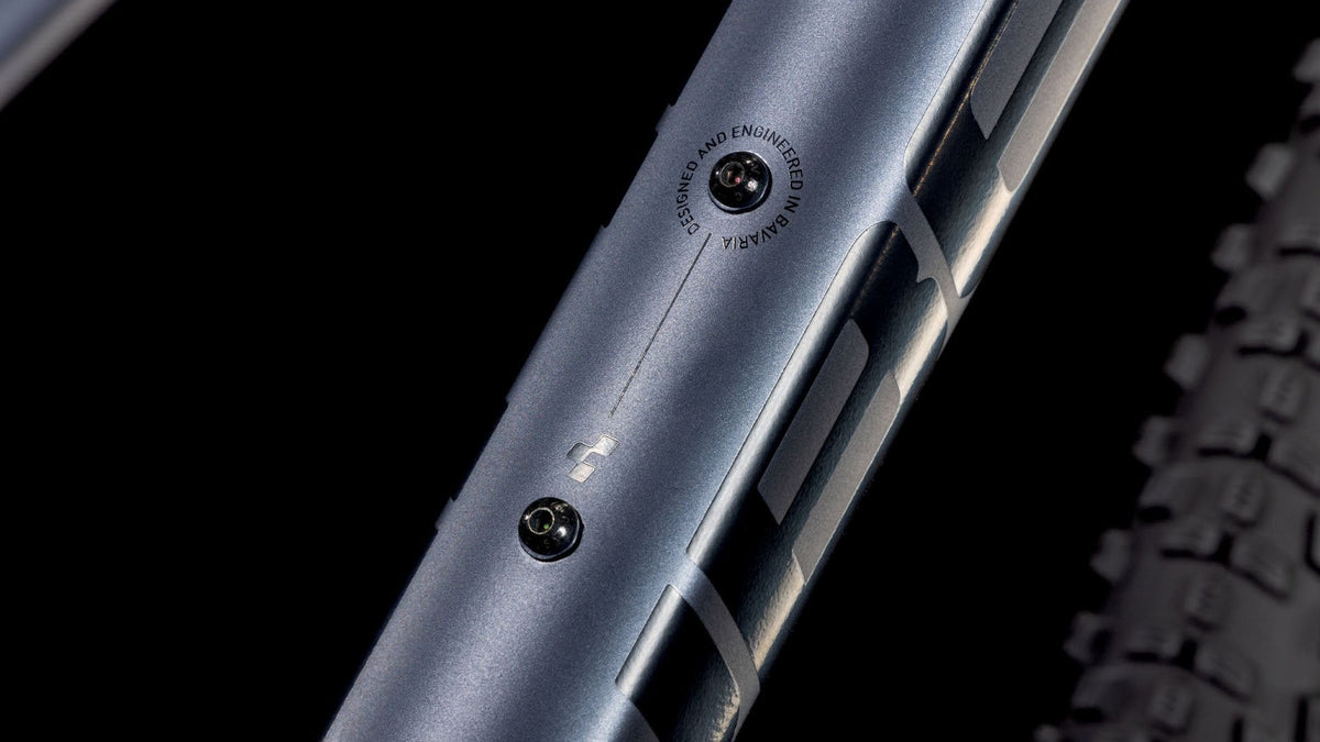 Bicicleta Cube Attention Pro (2025)