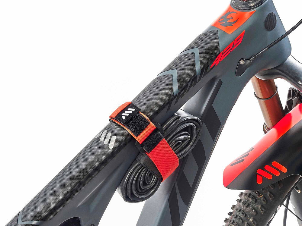 Velcro strap all mountain style